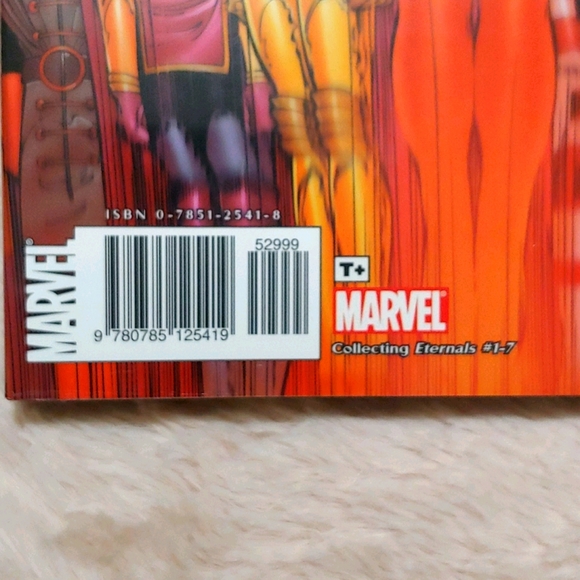 📚MARVEL Book📚 - Picture 5 of 6